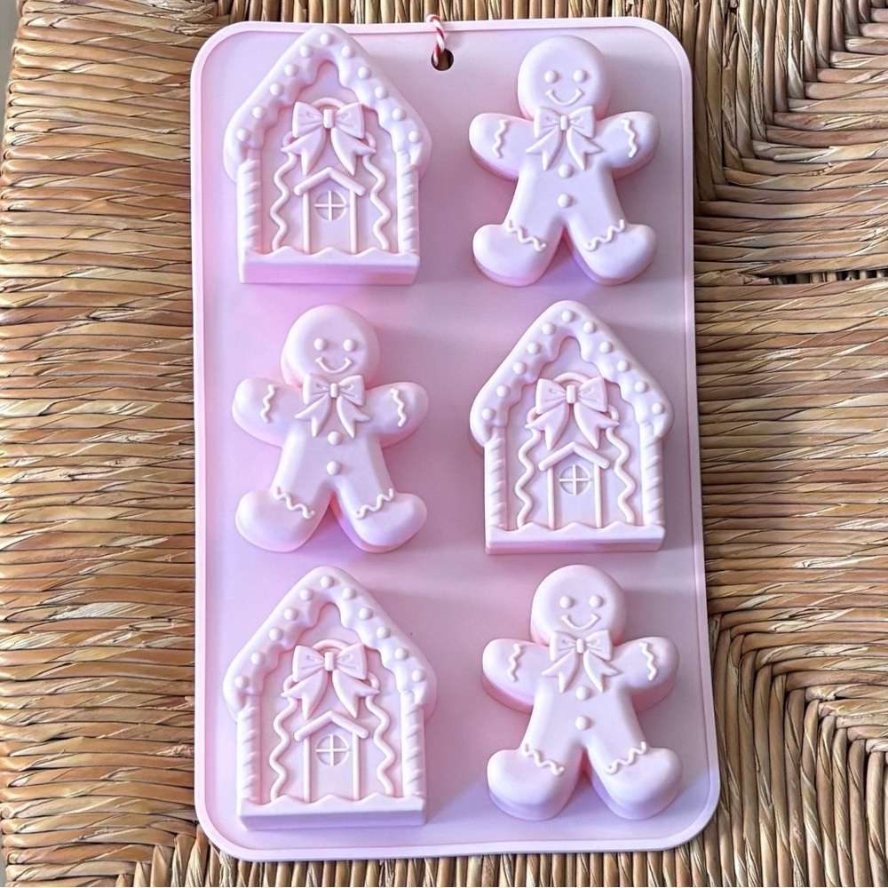 Gingerbread House Man SILICONE Cakelet Mold Baking Candy Mold Christmas NEW - Picture 3 of 5